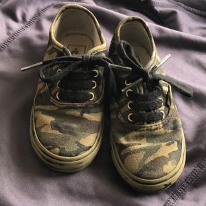 Vans toddler shoe size 8.5